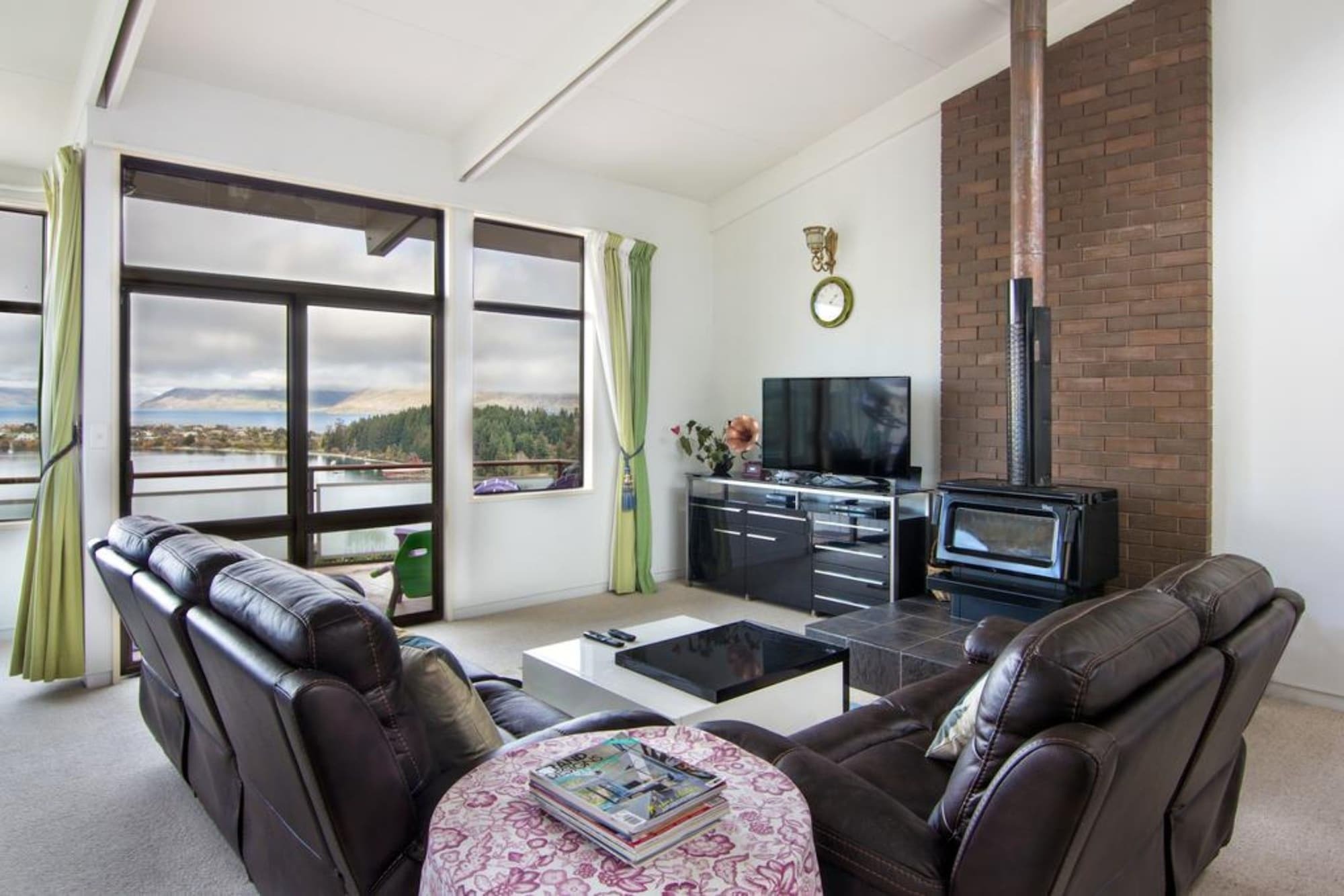 Earnslaw Villa With Lake View Queenstown Exterior photo